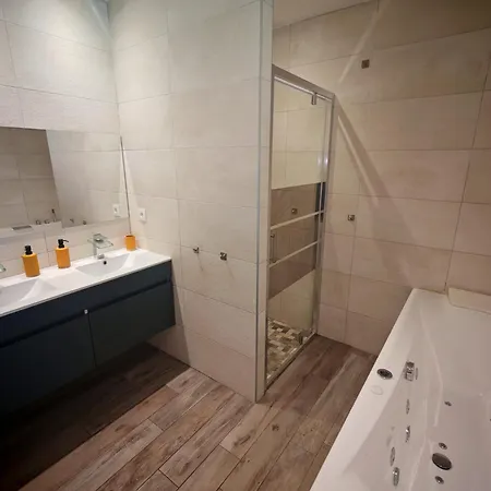 Avec Piscine Privee *